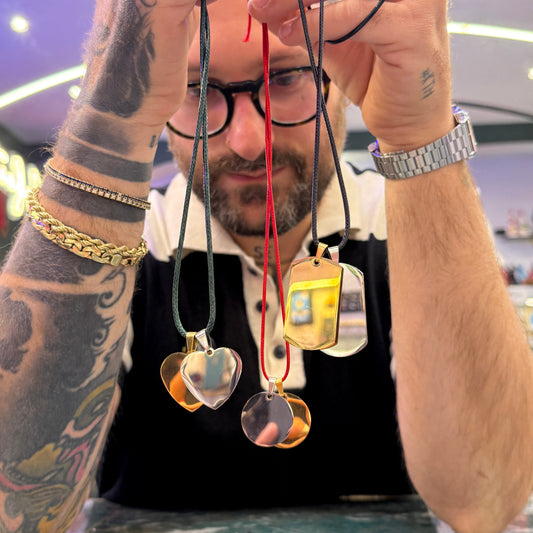 Collana con cordino e ciondolo personalizzabile