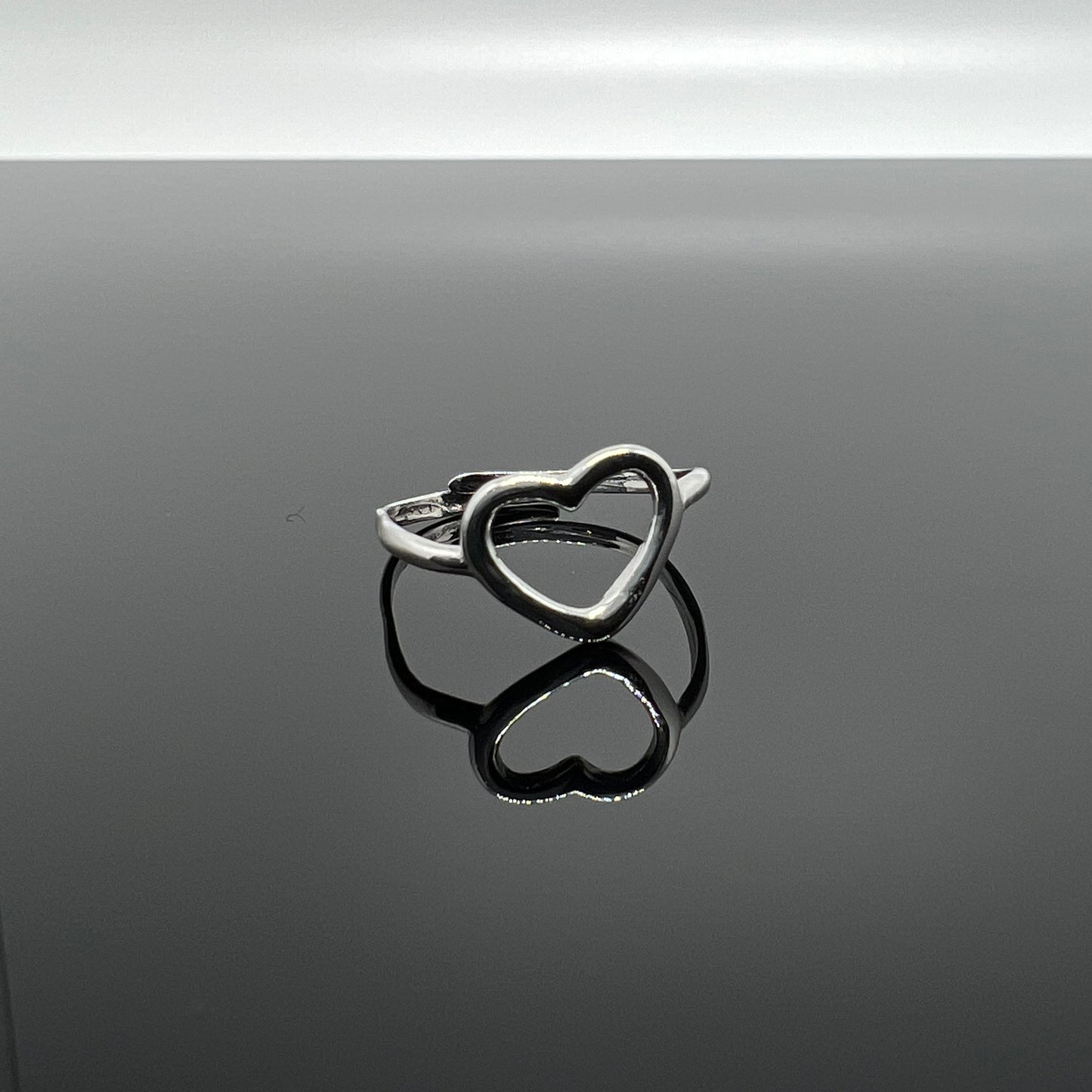 anello cuore contorno sottile