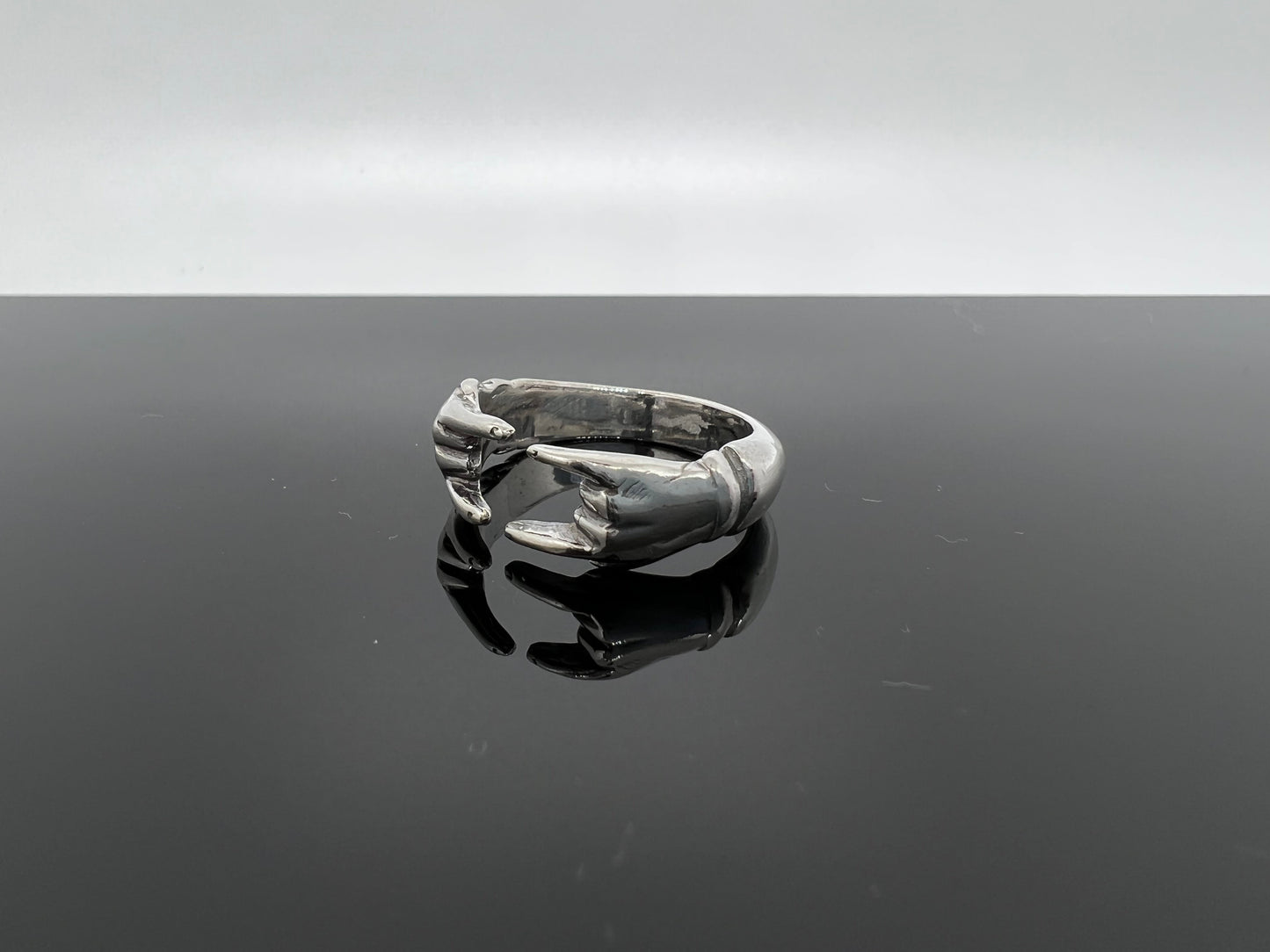 Anello corna tiè tiè