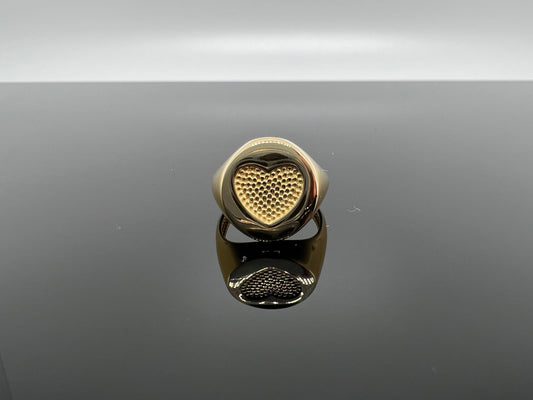 anello chevalier tondo con cuore puntinato