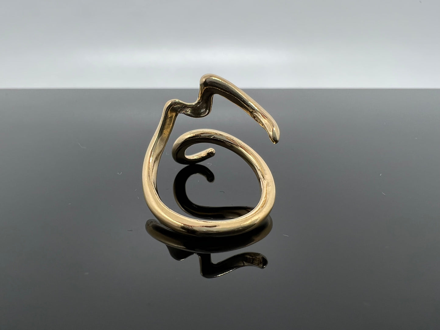 Anello Vesuvio stilizzato dorato 18kt