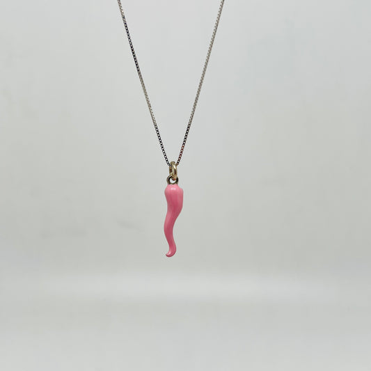 Ciondolo corno smaltato rosa