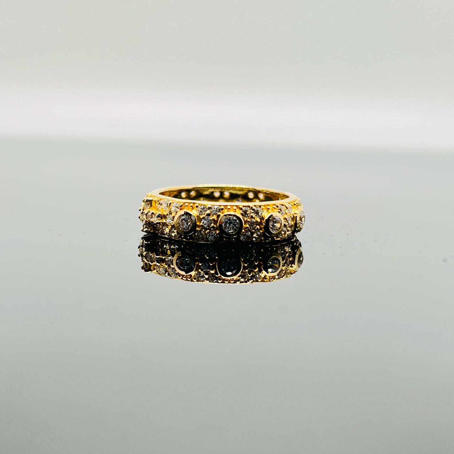 Anello rosario zirconato