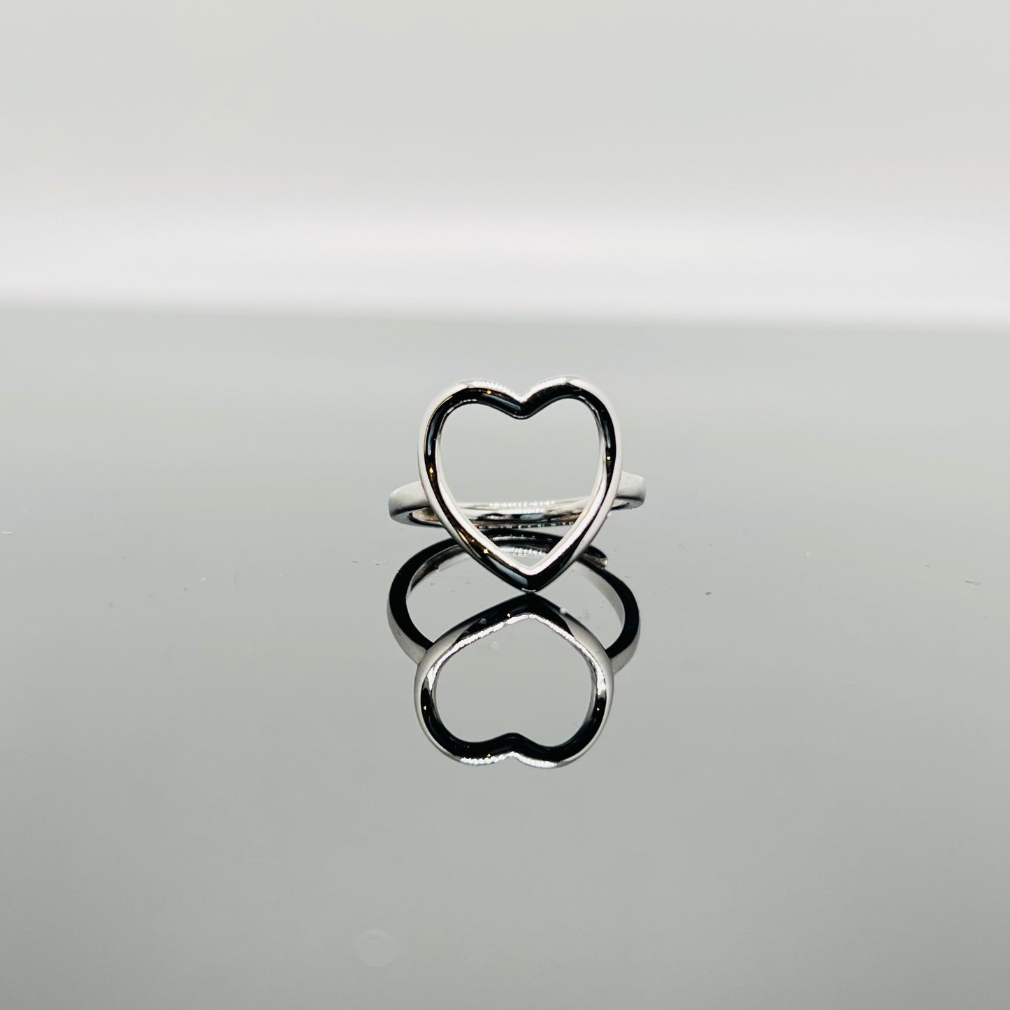 Anello cuore contorno grande