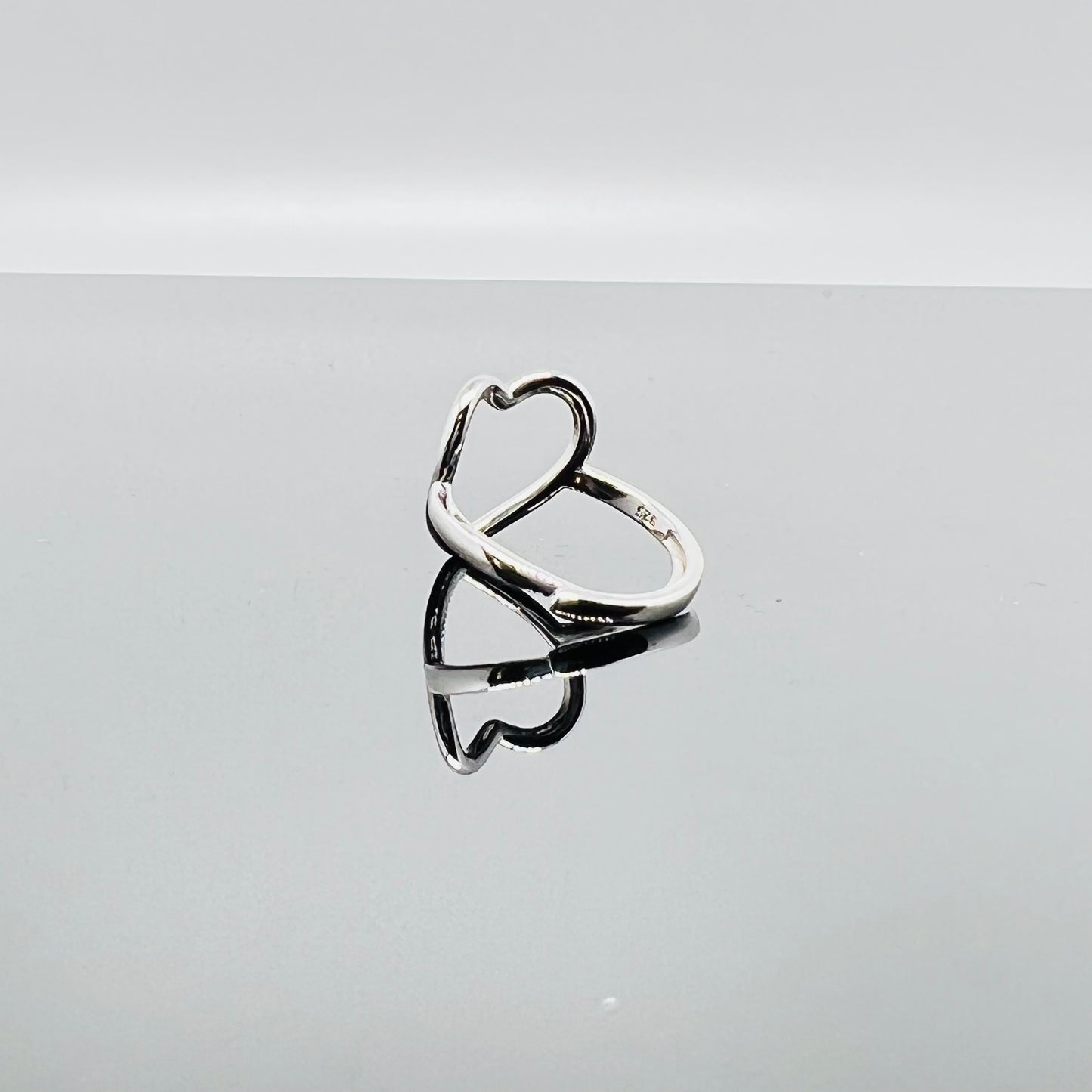 Anello cuore contorno grande