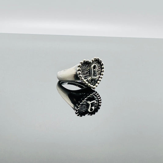 Anello cuore con iniziale