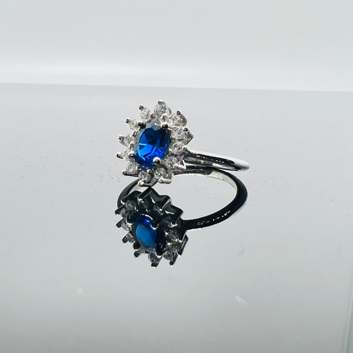 Anello kate zaffiro