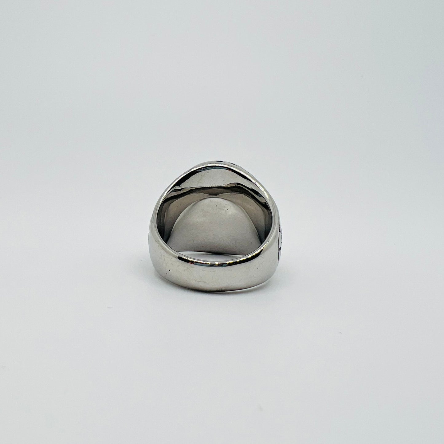 Anello chevalier ovale pietra onice acciaio