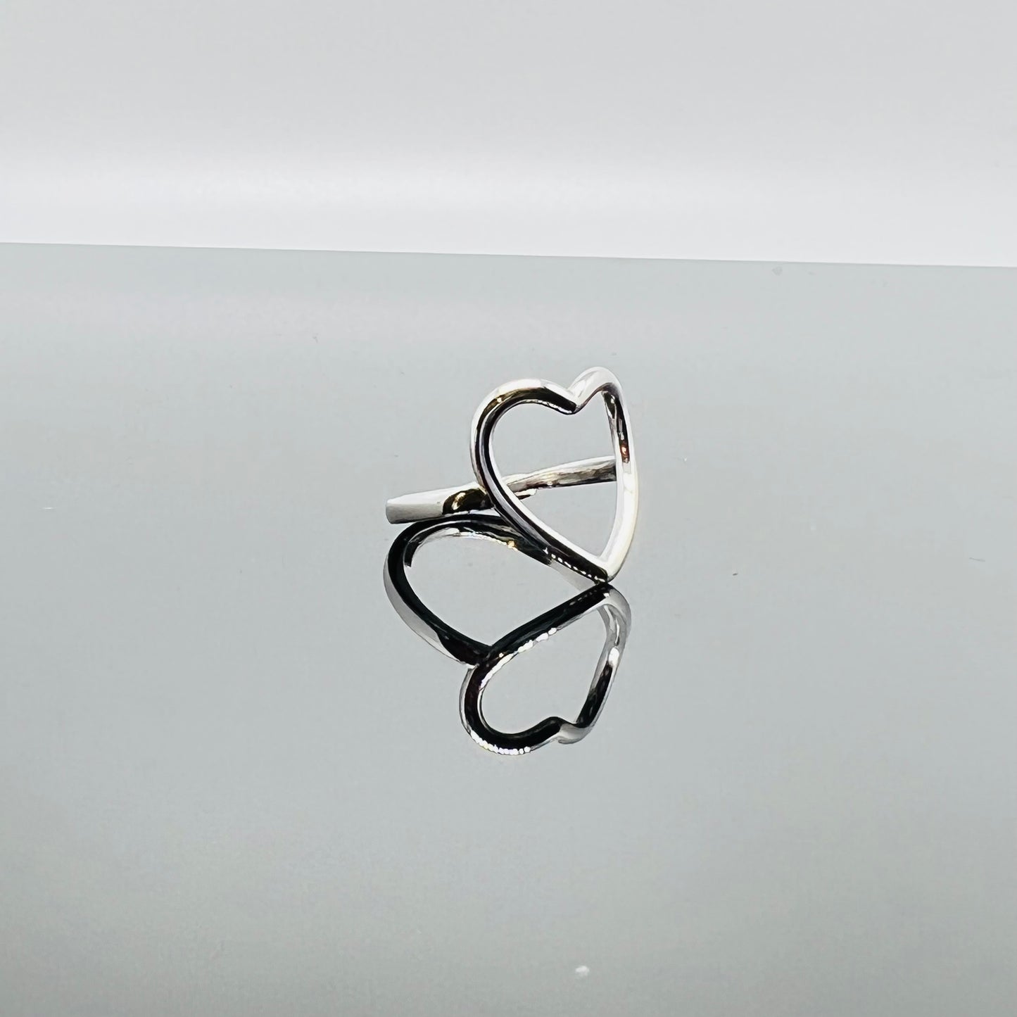 Anello cuore contorno grande
