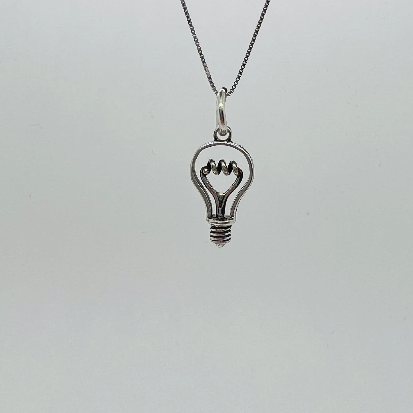 Ciondolo argento Lampadina