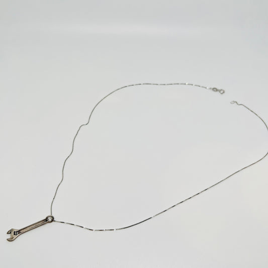 Ciondolo argento chiave inglese small