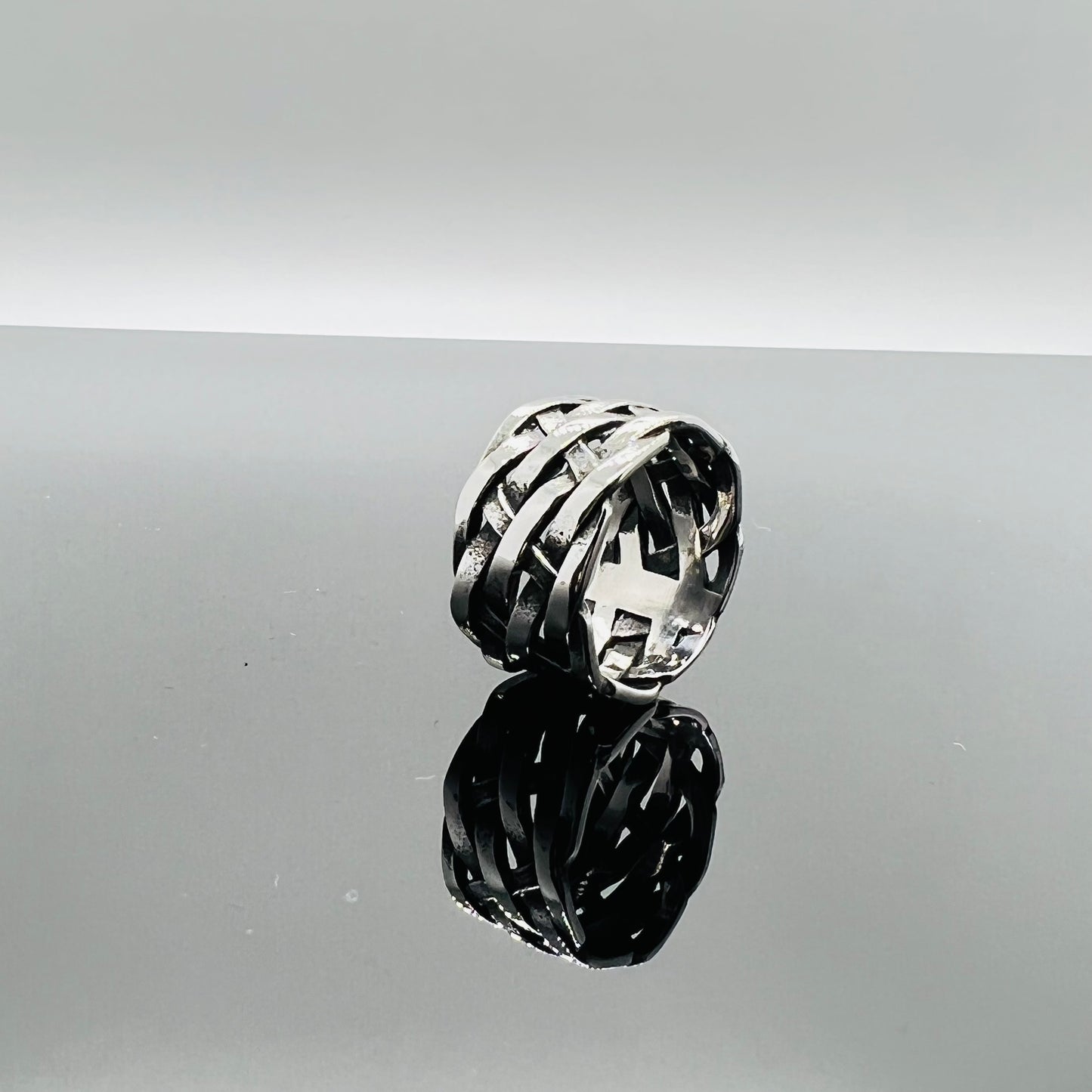 Anello fascia intreccio