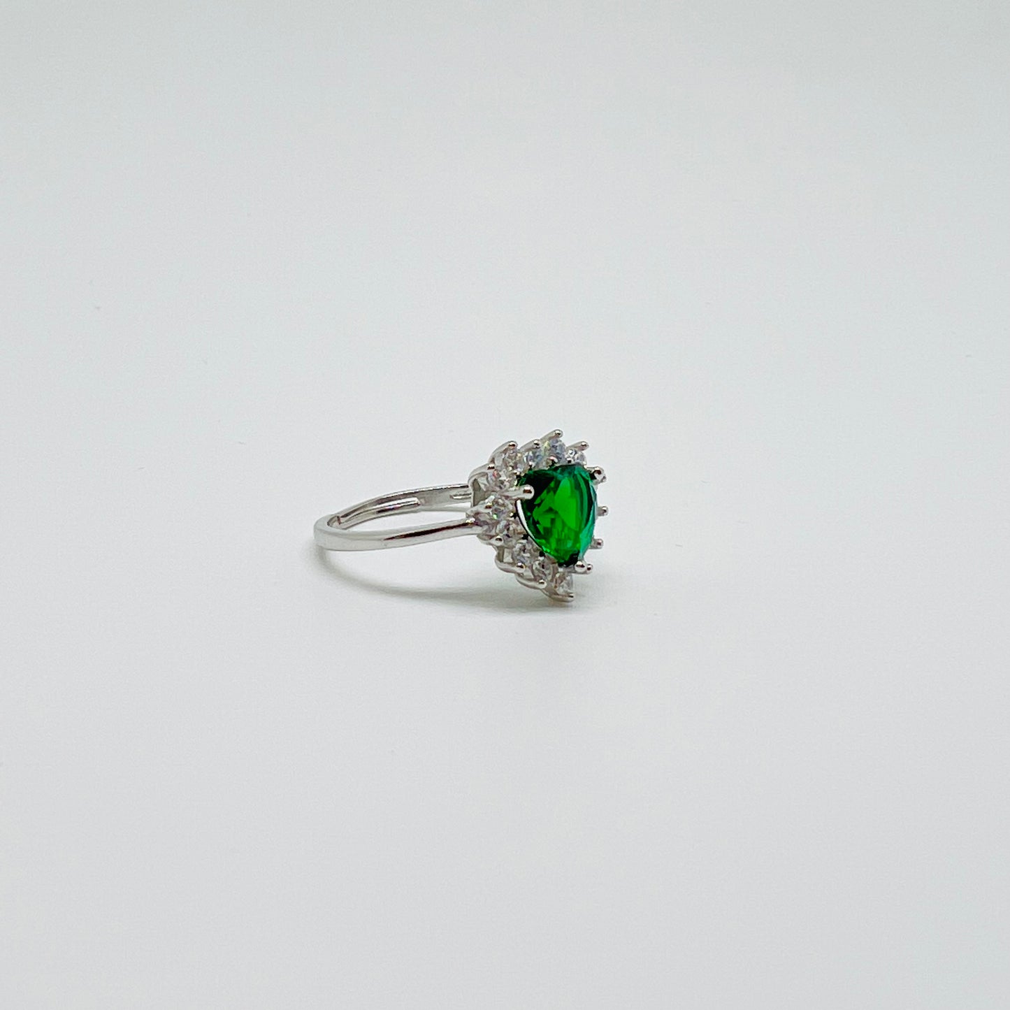 Anello solitario cuore pietra smeraldo v02